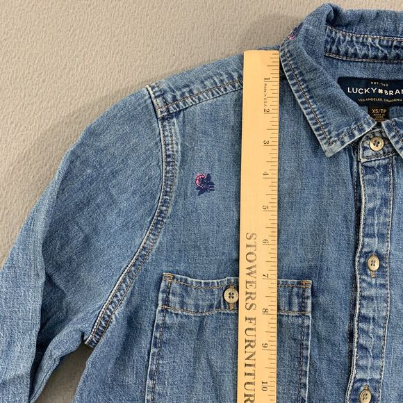 Lucky Brand Boyfriend Shirt Womens XS Denim Classic Chambray Floral Embroidery - Picture 8 of 16